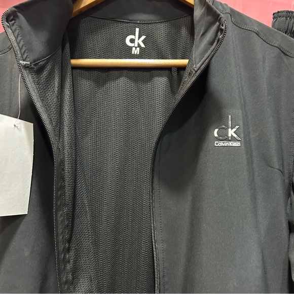 Calvin Klein unisex track suit - Picture 4 of 13